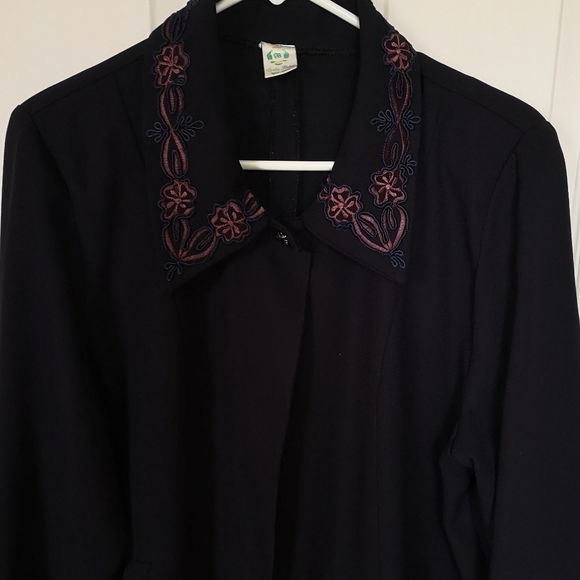 Navy vintage embroidered jacket/blazer - Picture 2 of 7